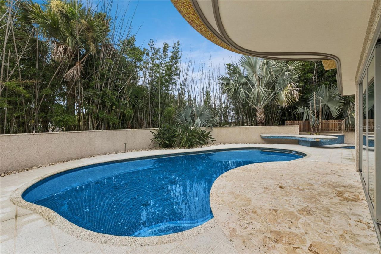 1800 N Peninsula Avenue, New Smyrna Beach, FL 32169 Photo