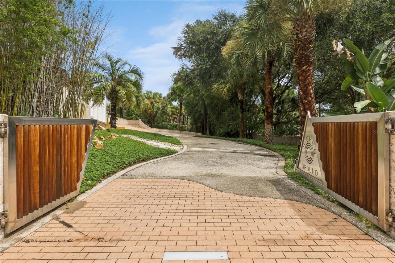 1800 N Peninsula Avenue, New Smyrna Beach, FL 32169 Photo