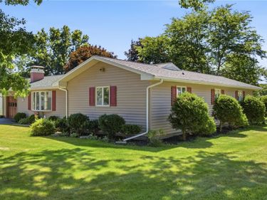 321 Burton Street, Bath, NY 14810