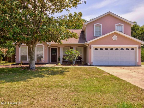 2117 Shelby Lane, Ocean Springs, MS 39564