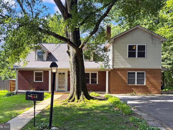 1111 KENNEDY, FALLS CHURCH, VA 22046