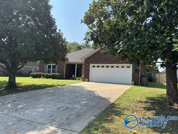 2705 Compton Drive SW, Decatur, AL 35603