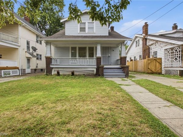 10113 Loretta Avenue , Cleveland, OH 44111