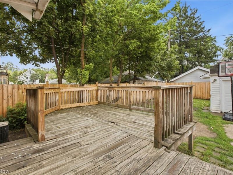 10113 Loretta Avenue, Cleveland, OH 44111 Photo 27