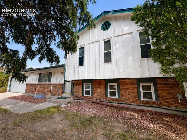 3035 W Whileaway Circle, Colorado Springs, CO 80917