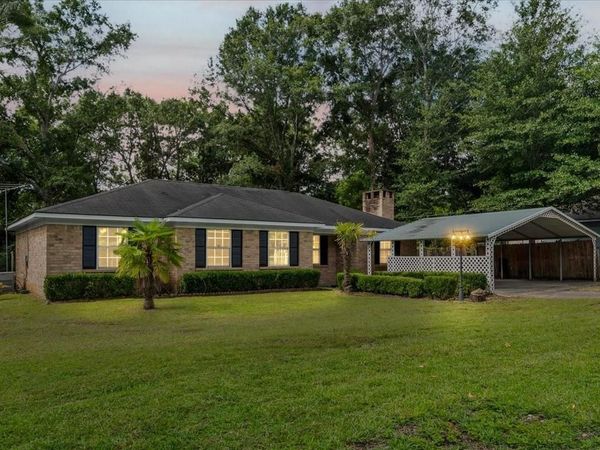 6875 Williamsburg Court , Irvington, AL 36544