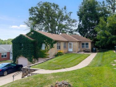 5837-5839 Lafayette Avenue, Omaha, NE 68132