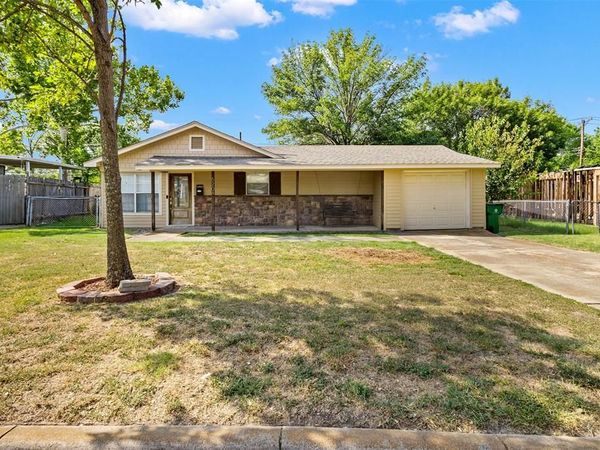 5204 Roxie Street, Haltom City, TX 76117