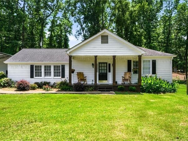 1042 Carl Bramlett Road , Winder, GA 30680