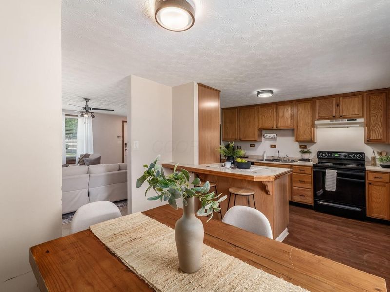 3358 Fontaine Road, Columbus, OH 43232 Photo 14