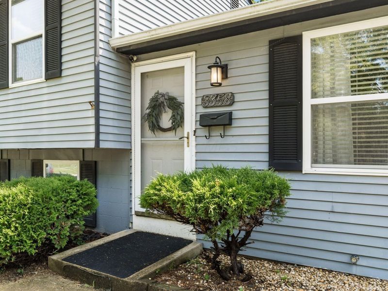 3358 Fontaine Road, Columbus, OH 43232 Photo 3