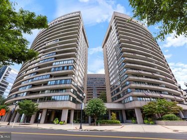 1300 CRYSTAL DRIVE , Unit 1107, ARLINGTON, VA 22202