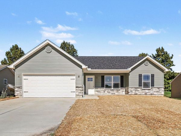 123 Summerfield Drive, Dry Ridge, KY 41035