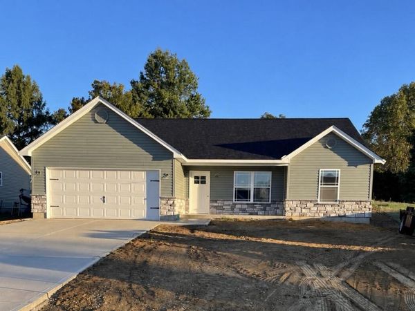123 Summerfield Drive, Dry Ridge, KY 41035