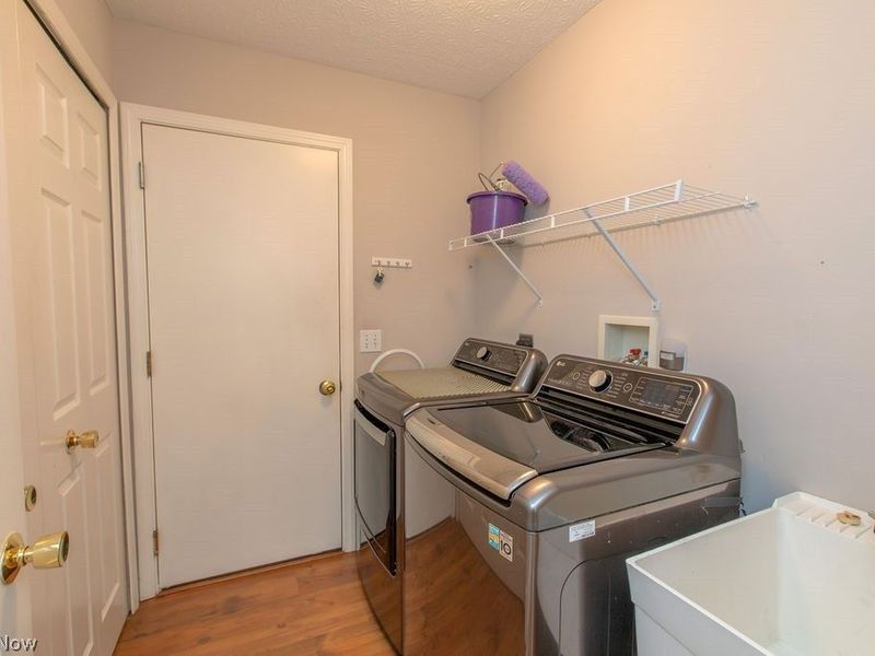 9020 Ashwood Court , Olmsted Falls, OH 44138 Photo 15
