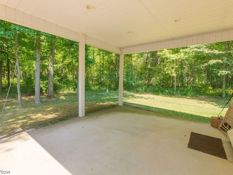 9020 Ashwood Court , Olmsted Falls, OH 44138 Photo 5