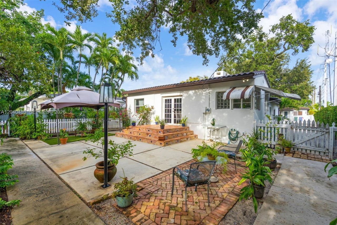 21 SW 59th Ave, Miami, FL 33144 Photo