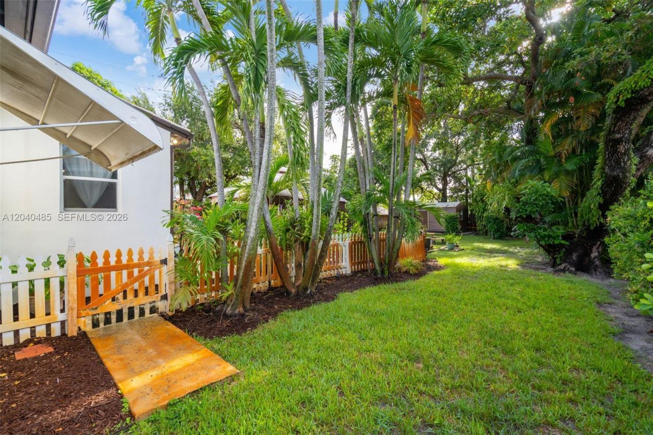 21 SW 59th Ave, Miami, FL 33144 Photo