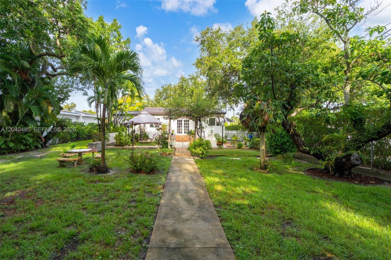 21 SW 59th Ave, Miami, FL 33144 Photo