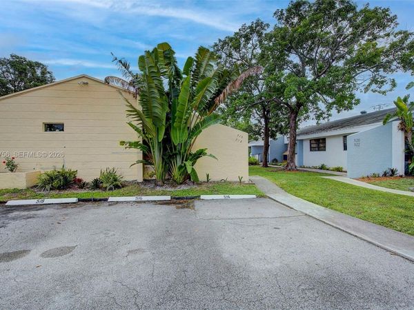 516 SW 14th Ct , Unit 516, Fort Lauderdale, FL 33315