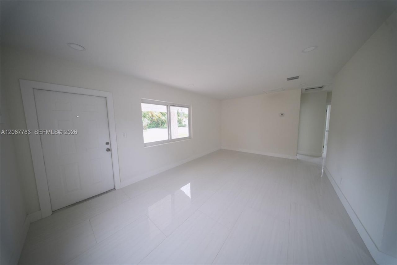 1521 NW 1st Ave, Fort Lauderdale, FL 33311 Photo