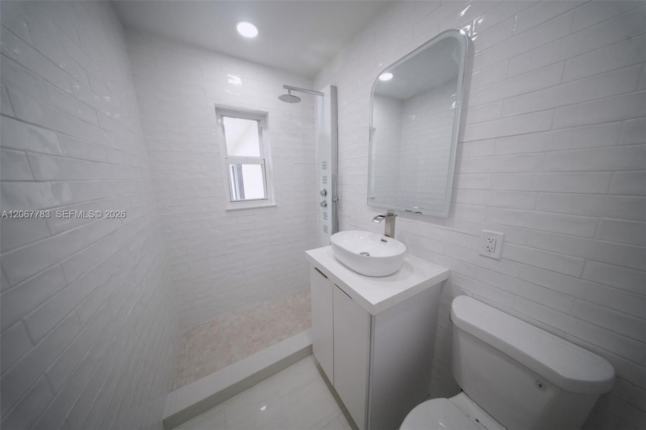 1521 NW 1st Ave, Fort Lauderdale, FL 33311 Photo