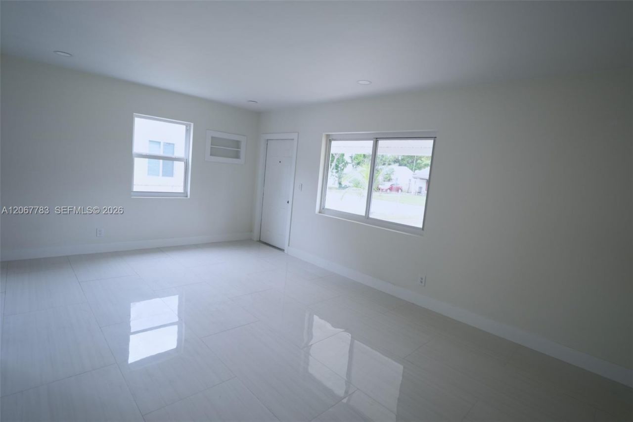 1521 NW 1st Ave, Fort Lauderdale, FL 33311 Photo