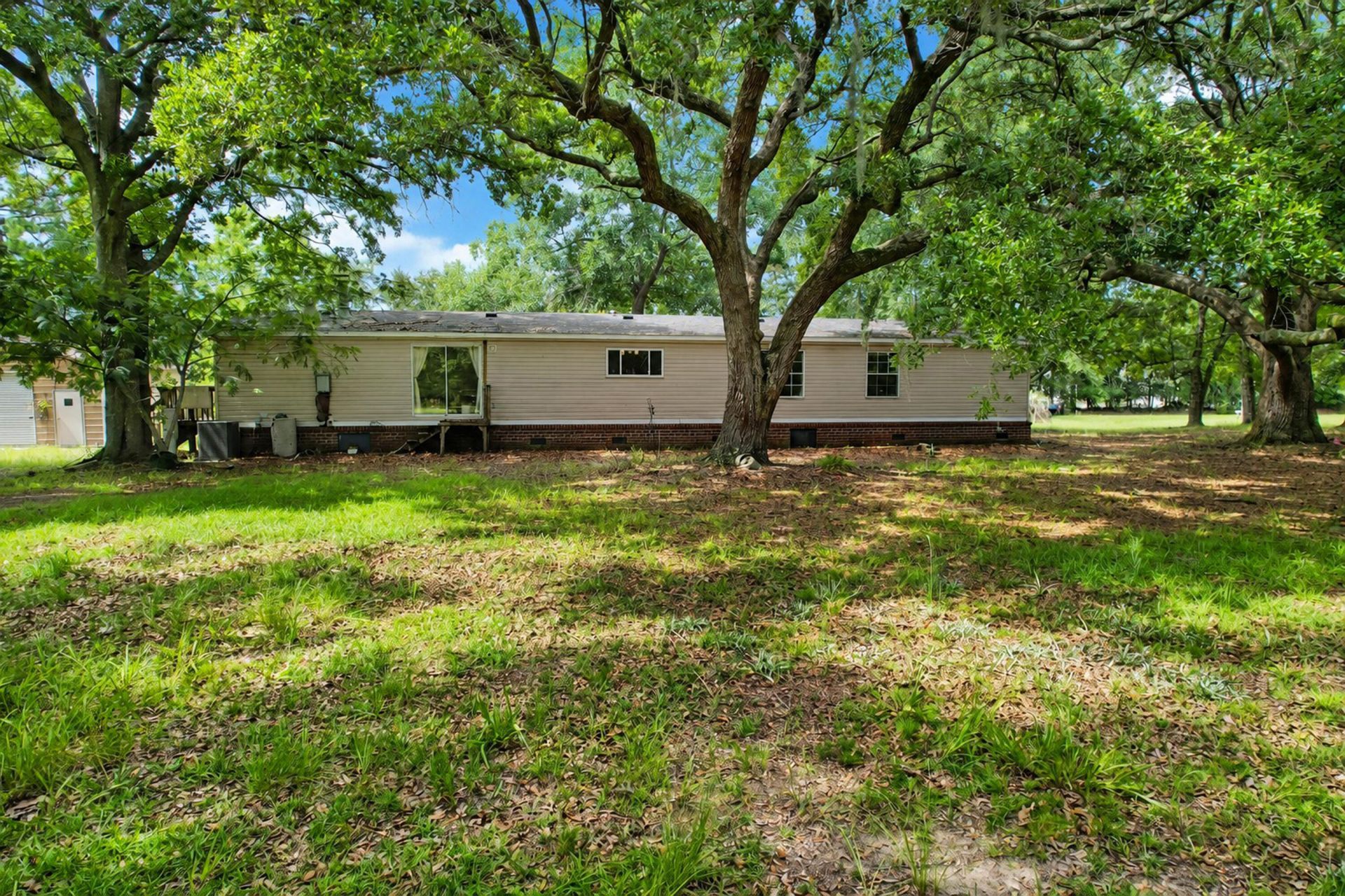 1654 Boyd N Hayes Road Photo 4