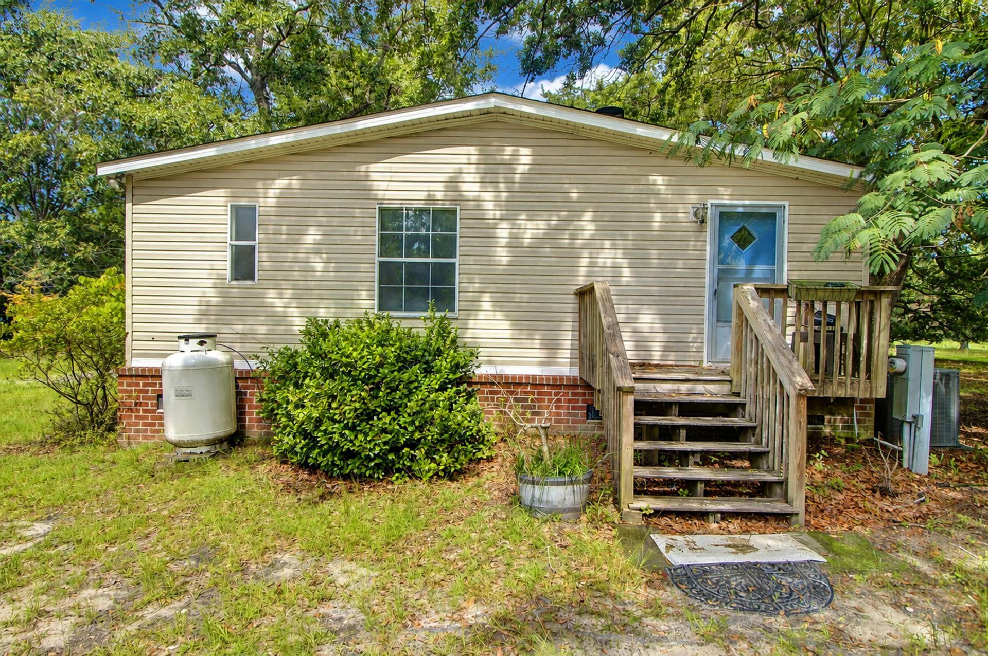 1654 Boyd N Hayes Road Photo 5