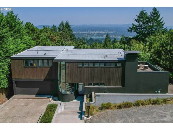 4236 SW MCDONNELL TER, Portland, OR 97239