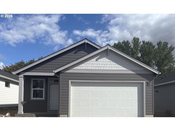1548 N YOUNG ST, Lafayette, OR 97127