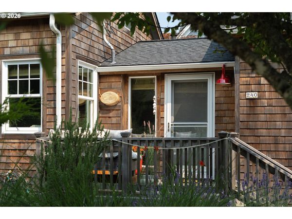 240 W 6TH ST, Cannon Beach, OR 97110