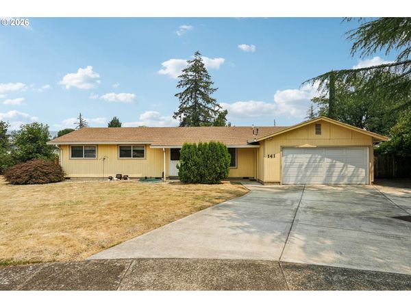 141 SW CHAPMAN ST, Sheridan, OR 97378