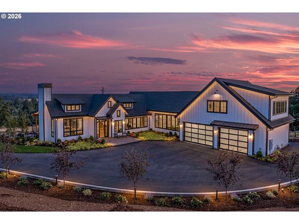 527 SW HOFFMAN RD, West Linn, OR 97068