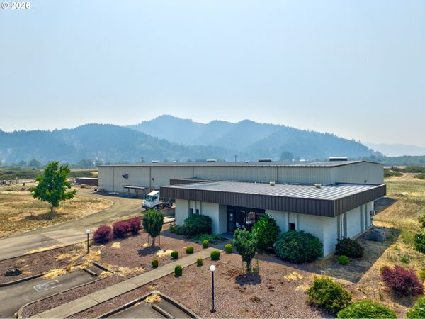 850 GARDEN VALLEY CIR, Sutherlin, OR 97479