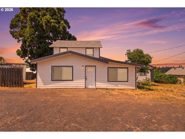 20505 N HIGHWAY 99W, Dundee, OR 97115