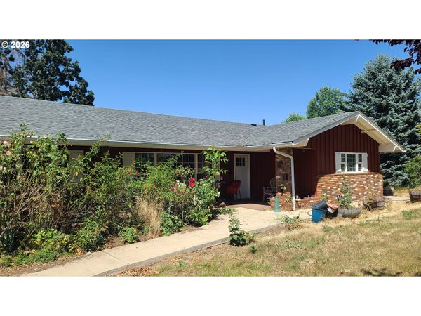 40021 SANDNER DR, Scio, OR 97374