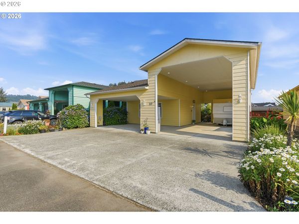 10 PINE LN, Lakeside, OR 97449