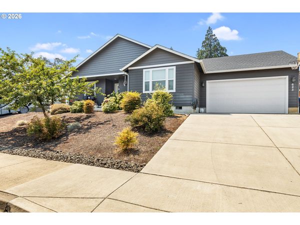 623 SE GARDEN WAY DR, Winston, OR 97496