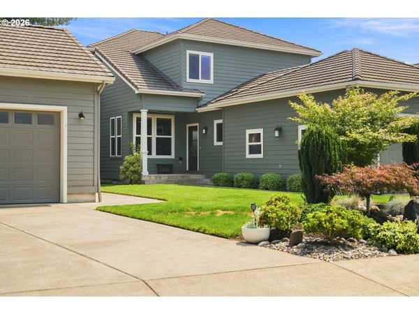 130 MAGNOLIA DR, Creswell, OR 97426