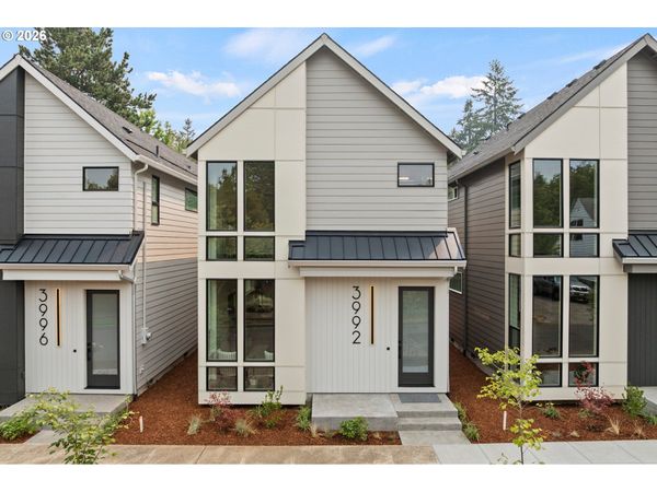 3992 NE 35TH AVE, Portland, OR 97212