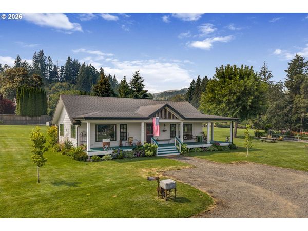 3386 WYEAST RD, Hood River, OR 97031