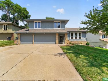 16616 Cedar Circle, Omaha, NE 68130