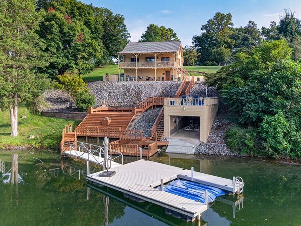 52 Narrows Dr , Winchester, TN 37398