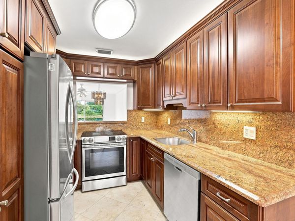 8829 BELLA VISTA Drive, Unit 282, Boca Raton, FL 33433