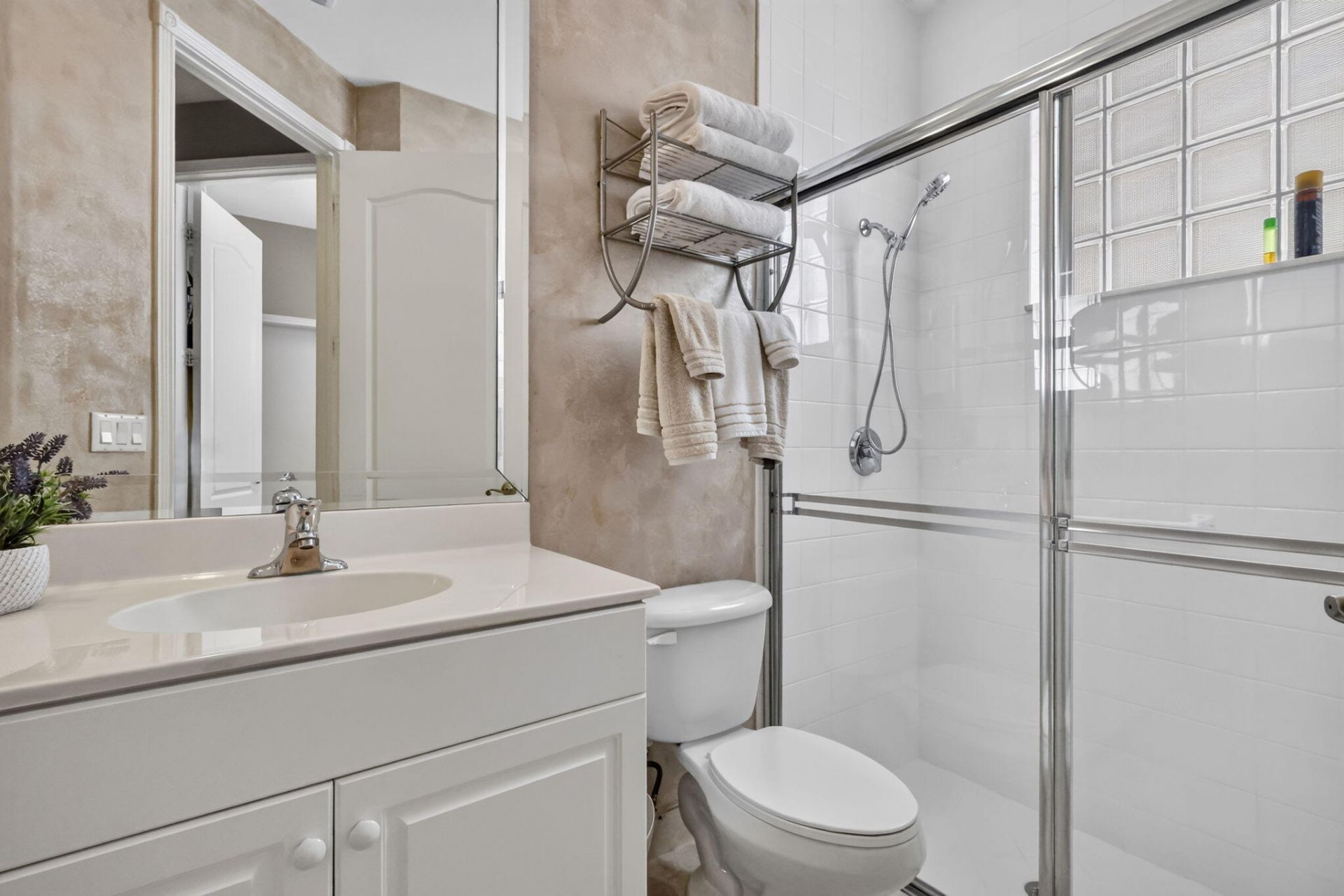 7067 Veneto Drive, Boynton Beach, FL 33437 Photo