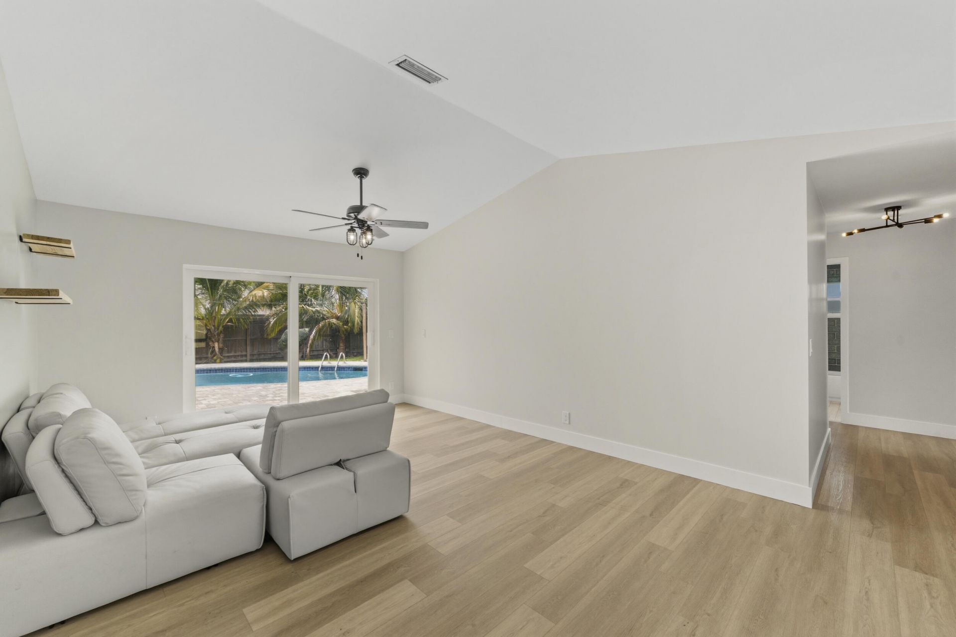 1127 NW 9th Street, Boynton Beach, FL 33426 Photo
