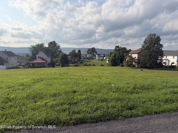 3337 Pittston Avenue , Moosic, PA 18507