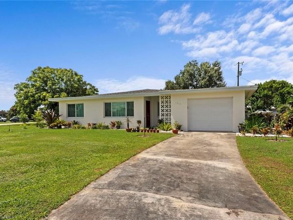 1212 Barnsdale ST, LEHIGH ACRES, FL 33936