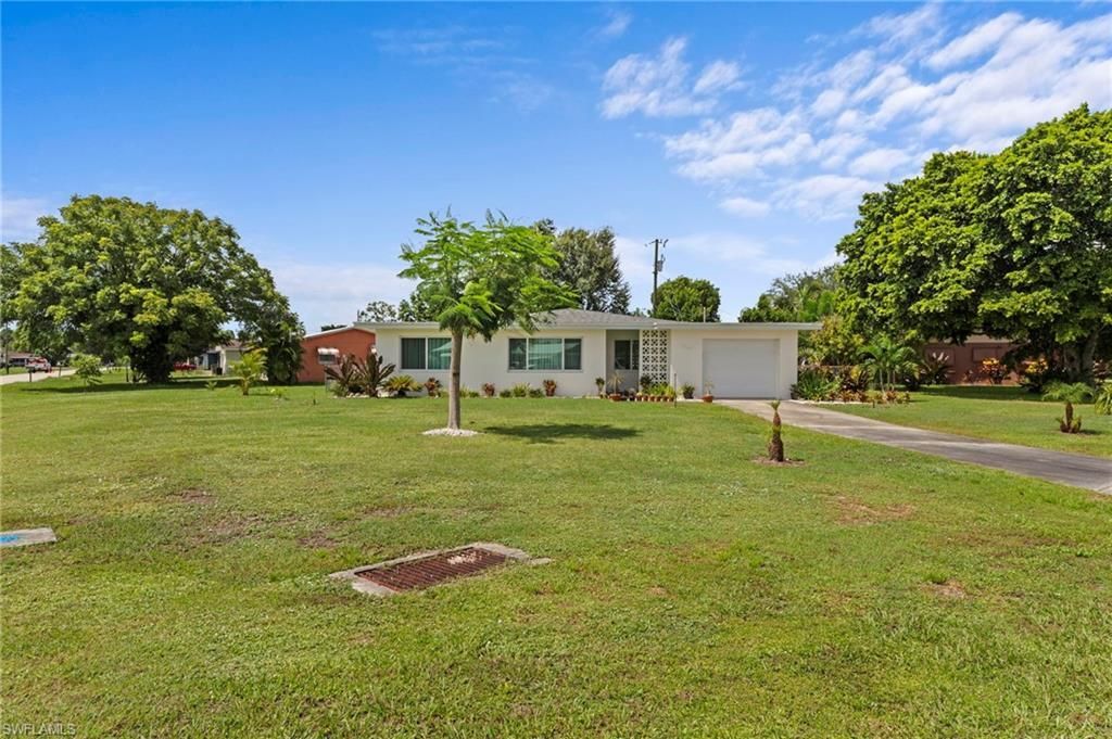 1212 Barnsdale St, Lehigh Acres, FL 33936 Photo